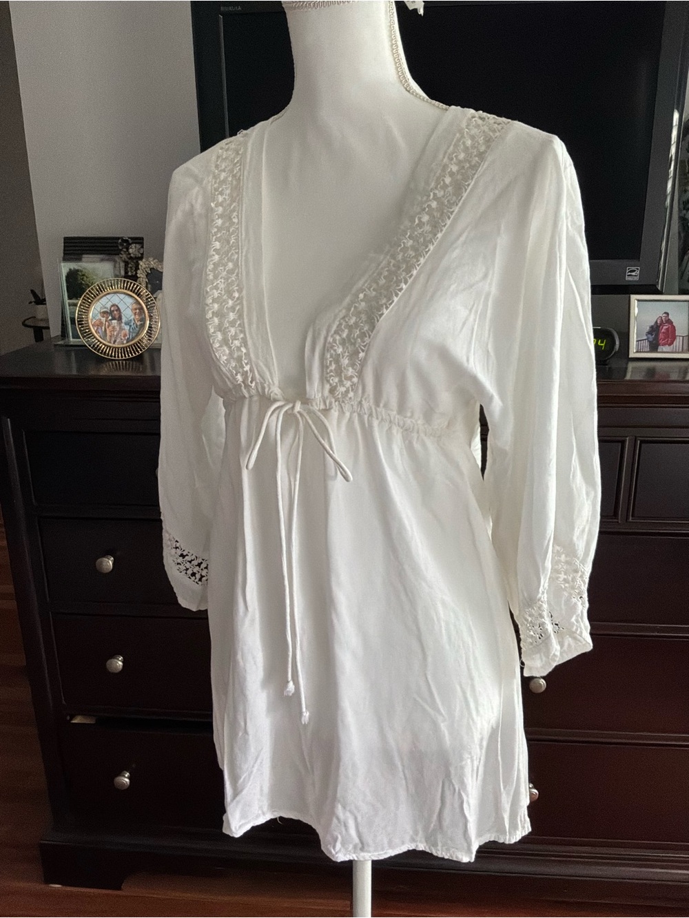 White Lace-Trim Beach Pool Swim Coverup - Picture 6 of 10